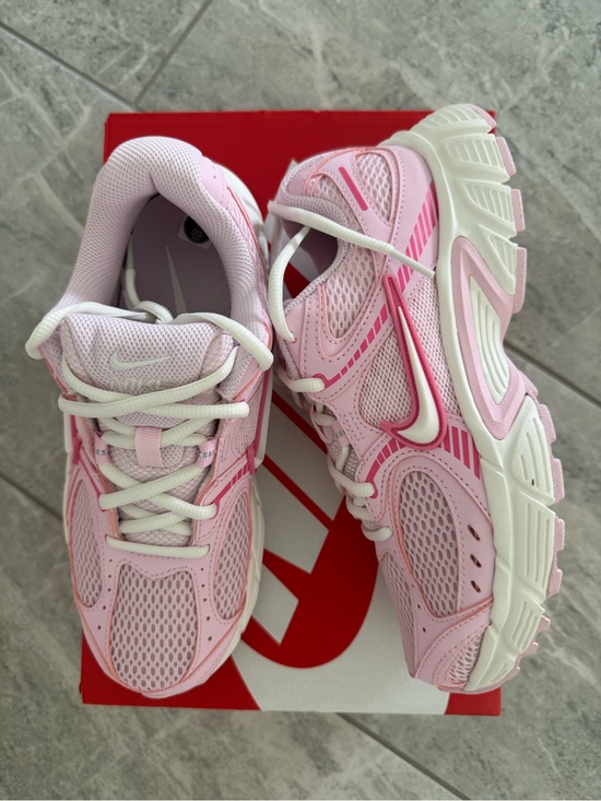 Nike Shoes - New women’s Sz 7.5, 8 Nike Pink and White Mesh Athletic Sneakers